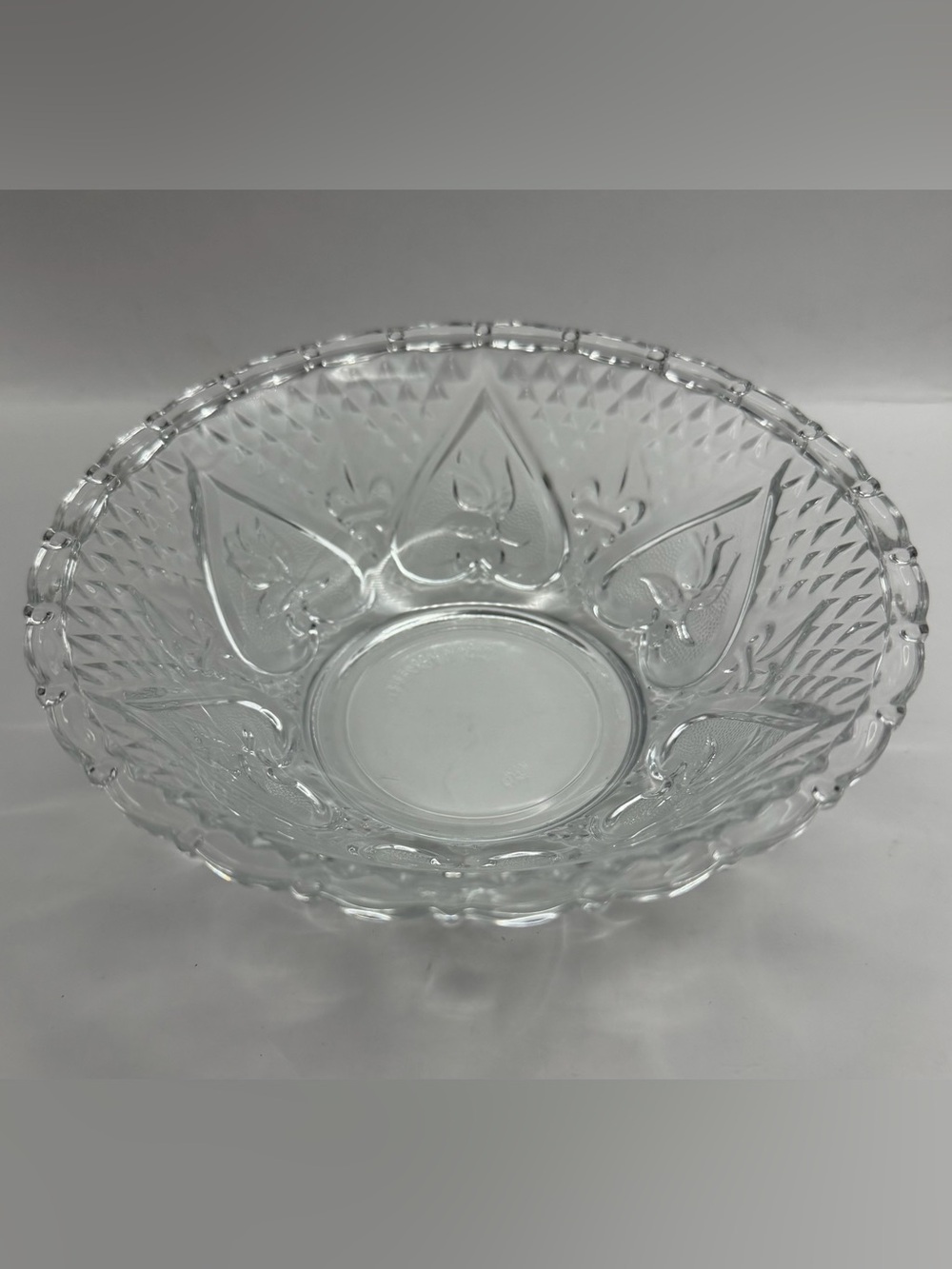 Vintage “Hearts & Roses” Pressed Glass Serving Bowl By: KIM Indonesia